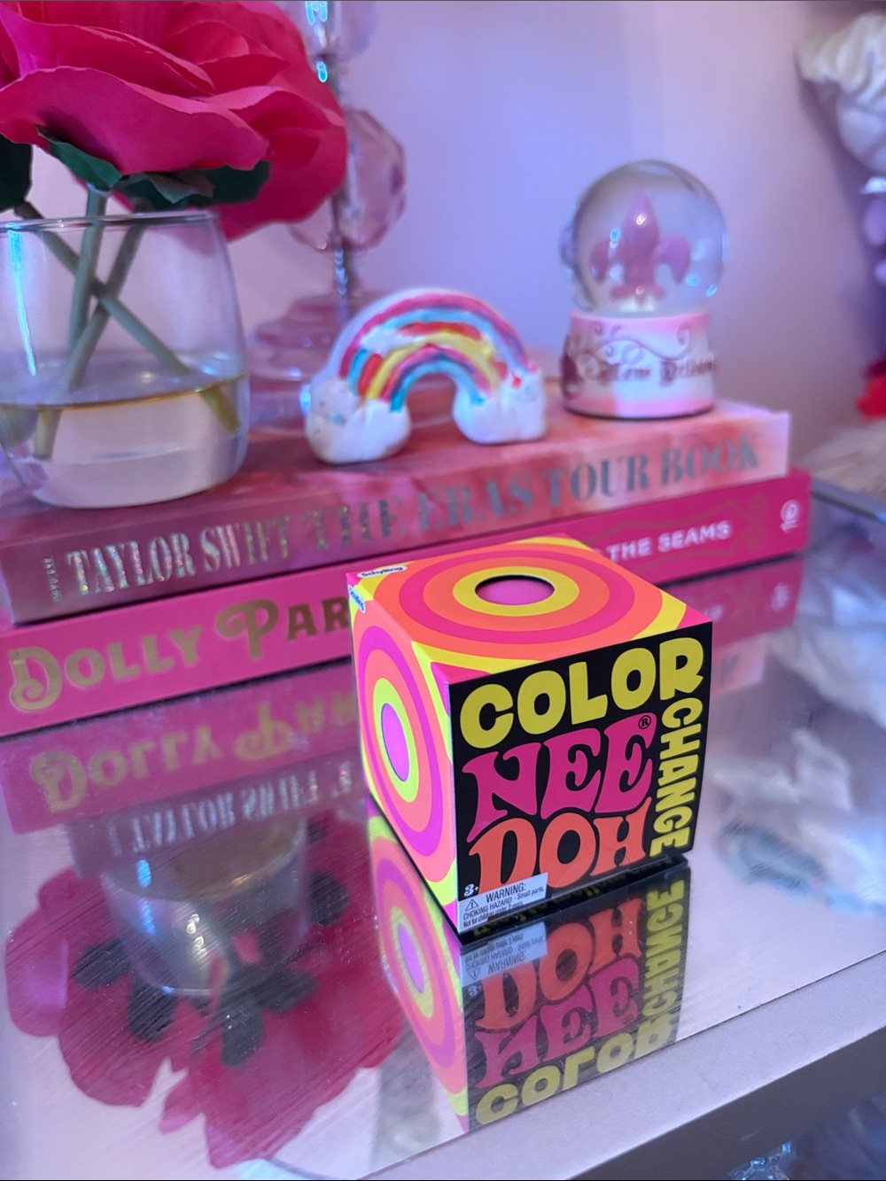 NIB Schylling Needoh Color Change Putty - Pink